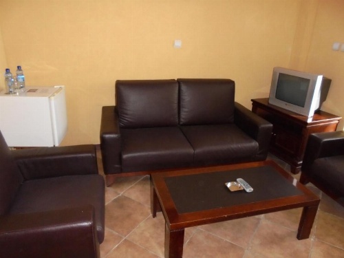 The lions den hotel image 27