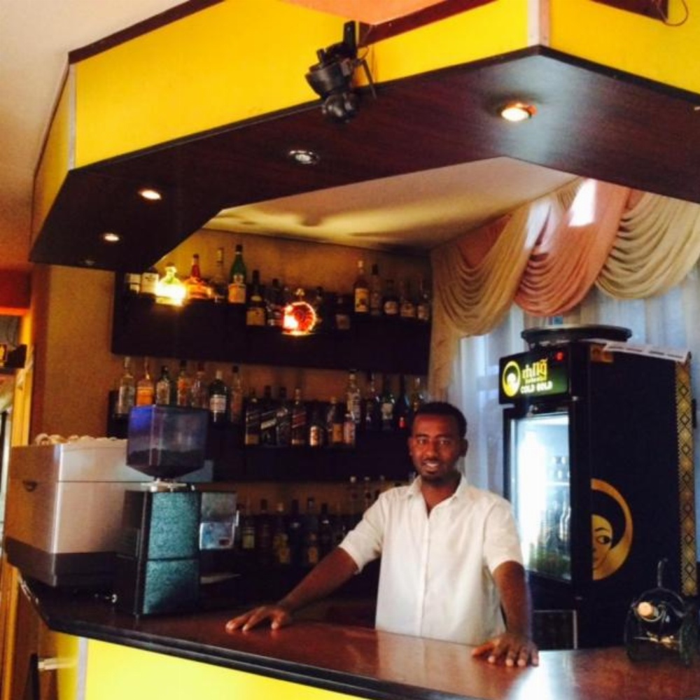 The lions den hotel Main image